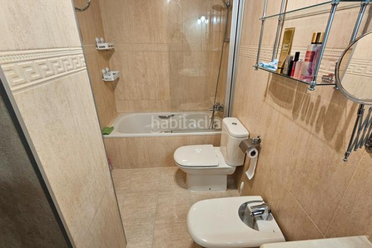 Planta baja en carrer de ricardo caro 31 exclusiva vivienda seminueva con parquing en Terrassa