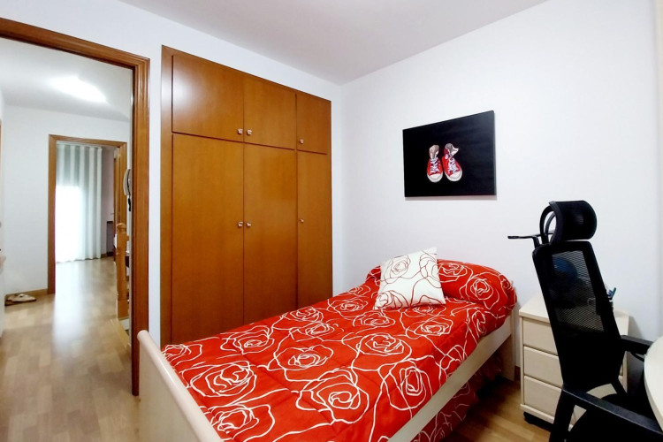 Pasaje Rocafort, Les Arenes - La Gru00EDpia  Can Montllor