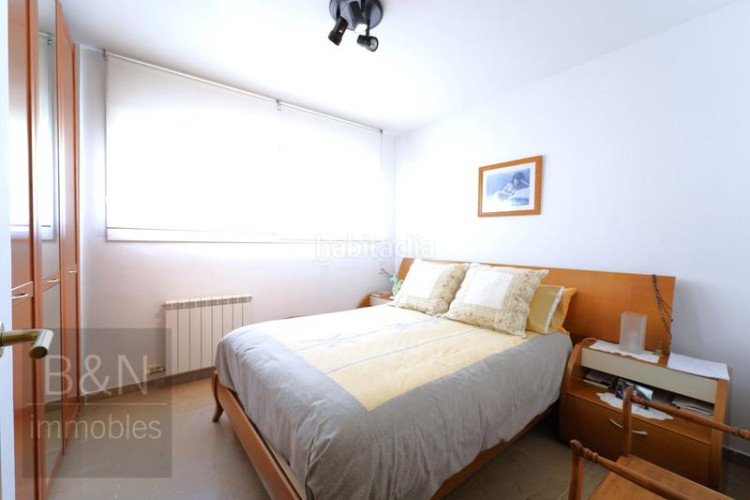 Dúplex espectacular terraza, garaje privado capacidad para 4 coches, vivienda amplia y luminosa! en Terrassa