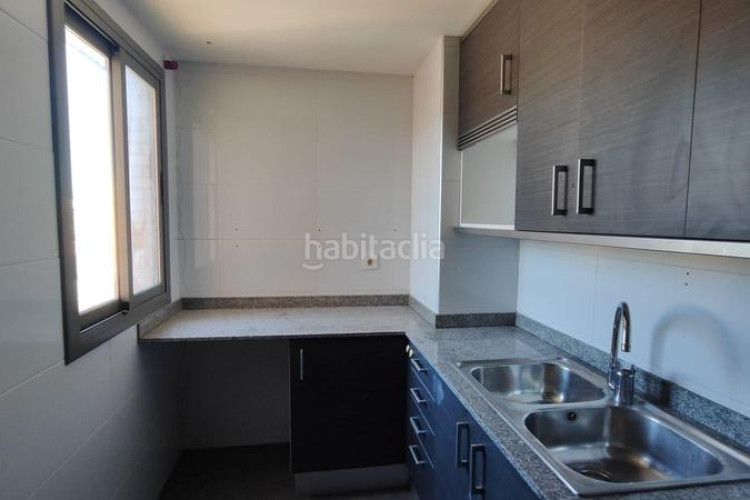 Piso  de 3 habitaciones, y 2 baños en Egara Terrassa