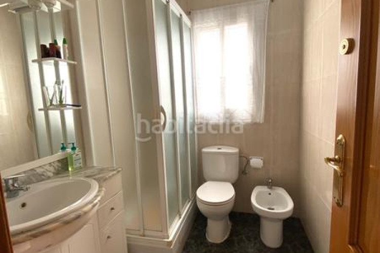 Chalet  bifamiliar ubicado en Can Parellada en Terrassa