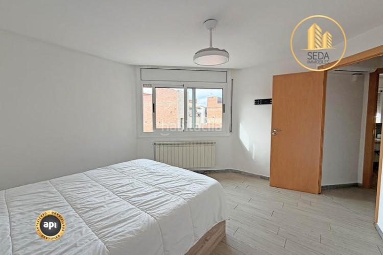 Piso luminoso ático de 4 habitaciones en Can Palet, en Terrassa