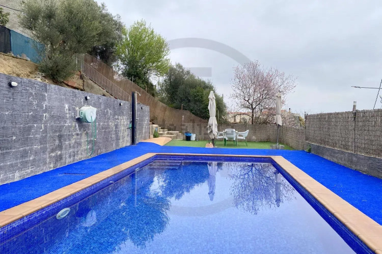 Casa independiente en calle de la Carena del Mas Bellver