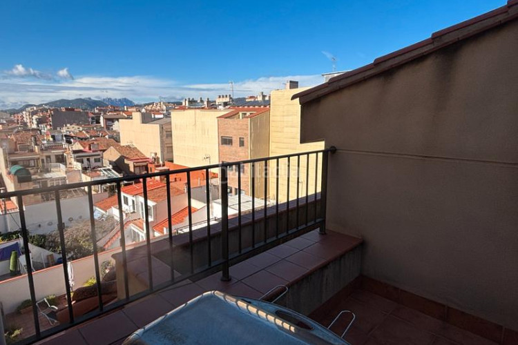 Dúplex magnifico duplex en el centro de sant pere con parquing y trastero en Terrassa