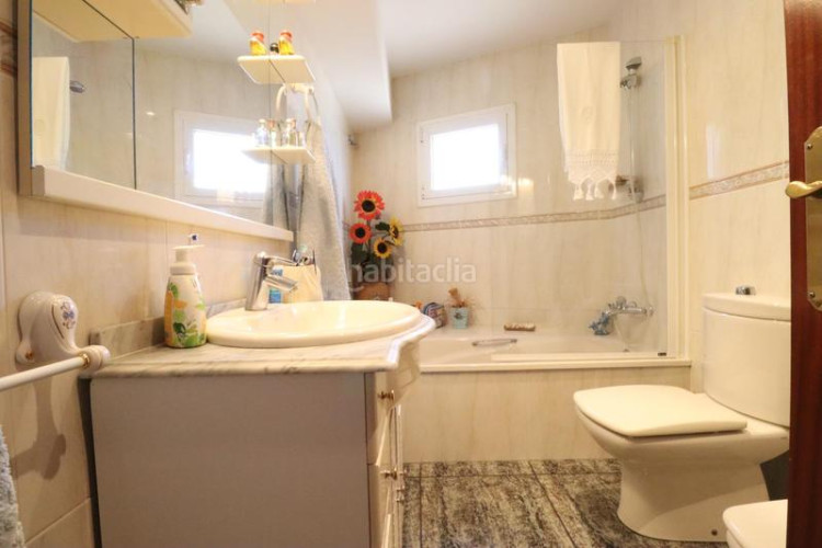 Casa única e impresionante finca a 4 vientos con piscina y jardin en Terrassa