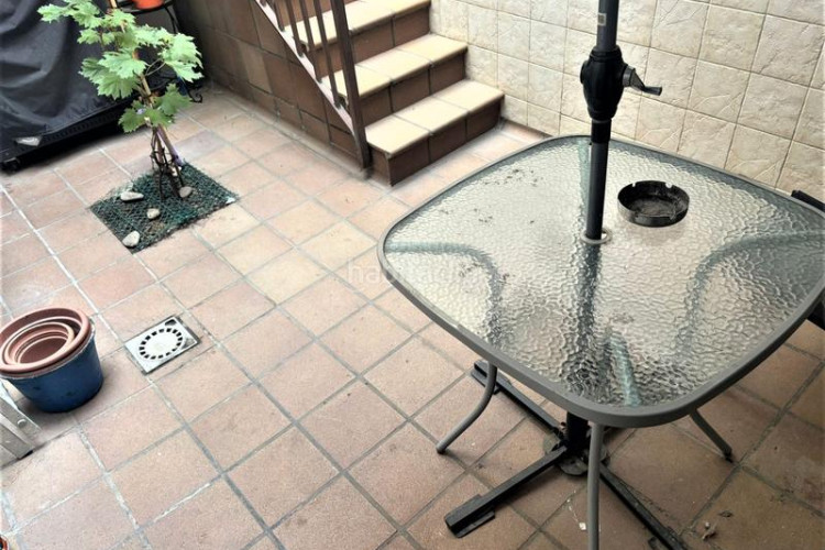 Piso planta baja con varias terrazas en Zona Esportiva Terrassa