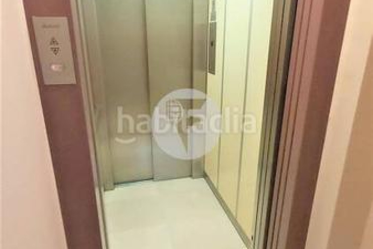 Piso espectacular piso de 113 m con gran balcón en zona olímpica en Terrassa