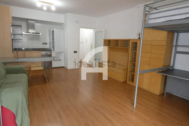Estudio en calle ďAntoni Torrella