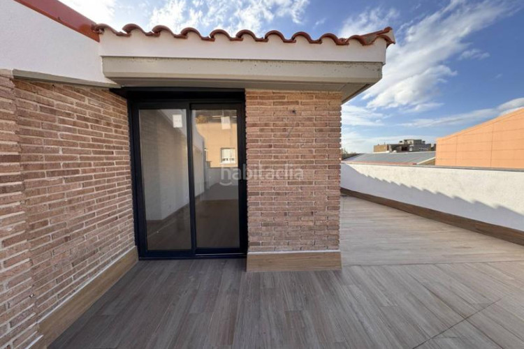 Dúplex en catalunya 74 dúplex de obra nueva e estrenar en sant pere en Terrassa