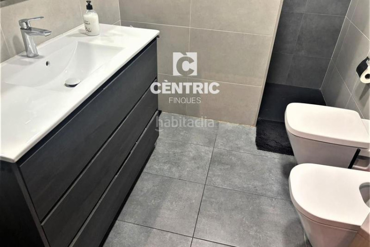 Piso planta baja de 3 habitaciones en Zona Esportiva Terrassa