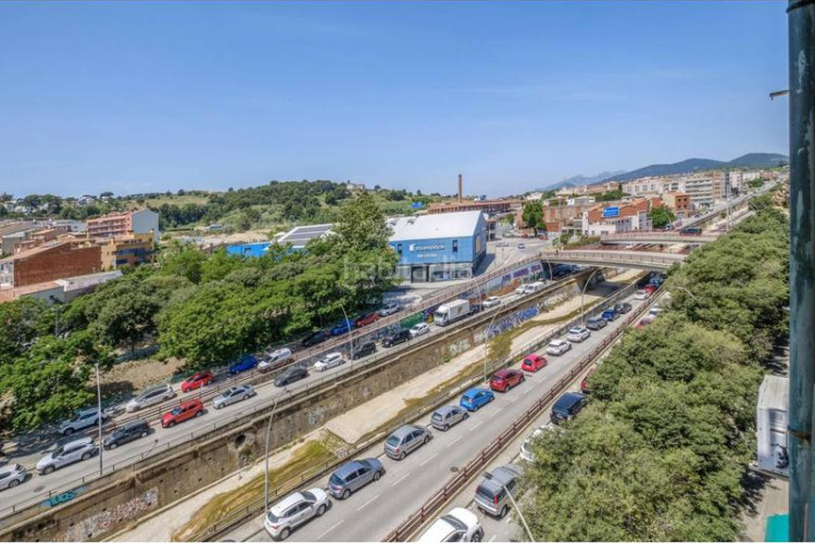 Piso  reformado a estrenar en La Cogullada Terrassa