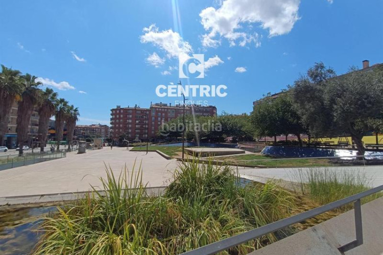 Piso gran piso, 4 habitaciones, genial ubicación en Terrassa