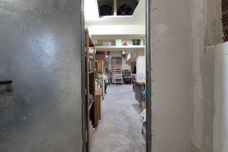 Piso pis de 4 hab amb parquing i espectacular de traster 25 m2 a la gripia en Terrassa