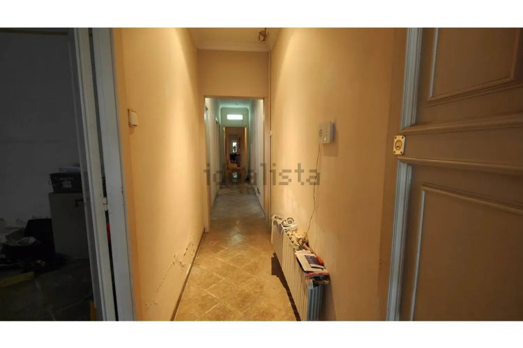 Chalet en calle d'Avinyó