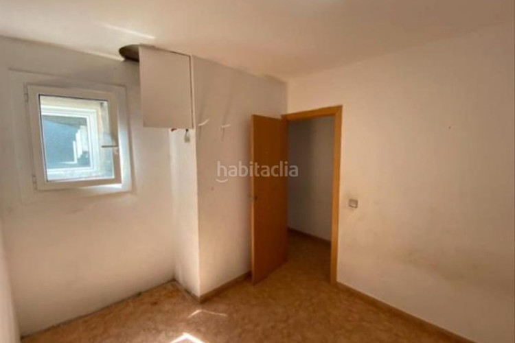 Piso  en calle soler y diffent en La Cogullada Terrassa