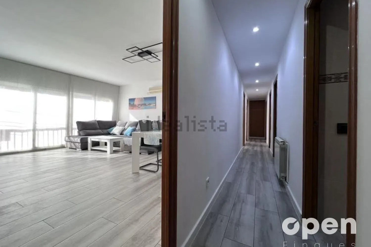 Dúplex en calle de Frederic Mistral