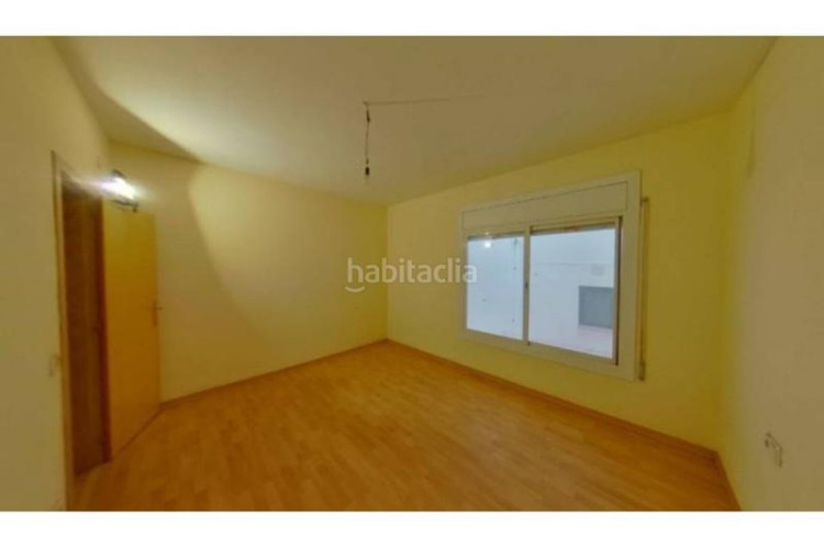 Piso  en venta en escola industrialplaça de catalunya en Terrassa