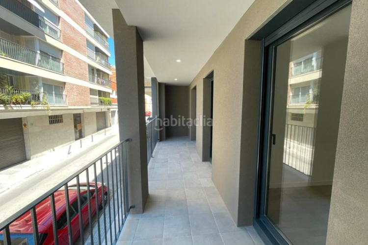 Piso obra nueva de alto nivel con balcón y eficiencia energética a en Terrassa