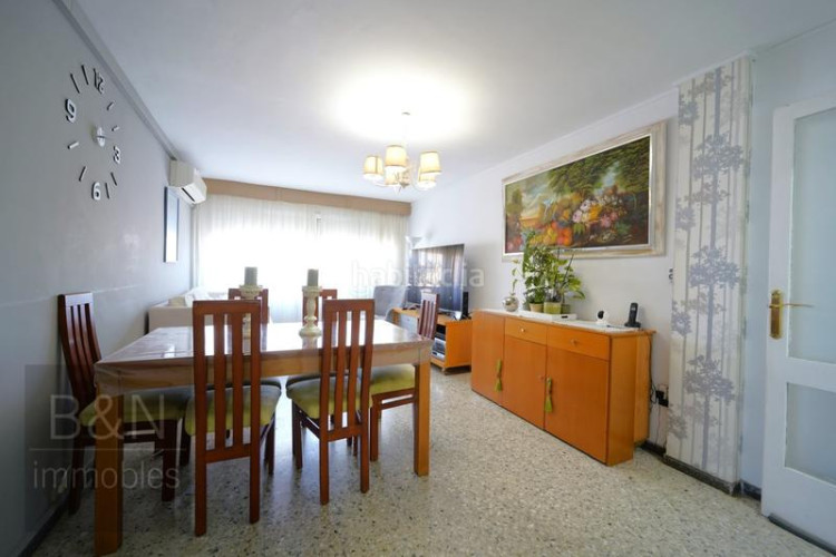 Piso espacio, luz y comodidad en una de las zonas más cotizadas en Terrassa