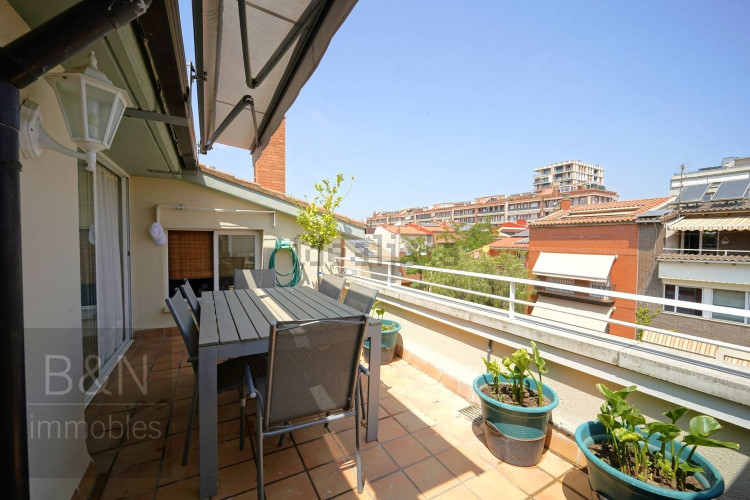 Dúplex en Barrio Zona Esportiva