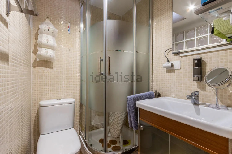 Piso en calle de Garcia Humet, 33