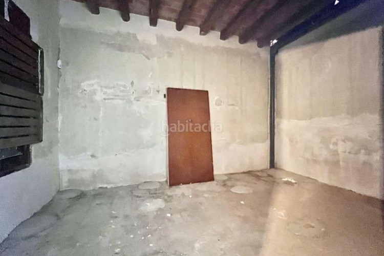 Casa junto a rambla de egara en Segle XX Terrassa