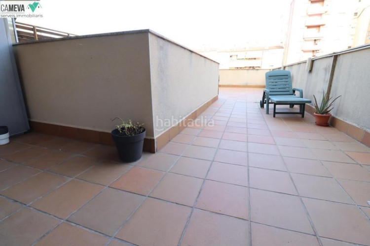 Piso precioso piso con terraza de 50m2 en Vallparadís - Antic Poble de Sant Pere Terrassa