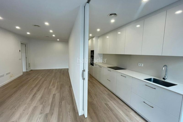 Piso obra nueva de alto nivel con balcón y eficiencia energética a en Terrassa