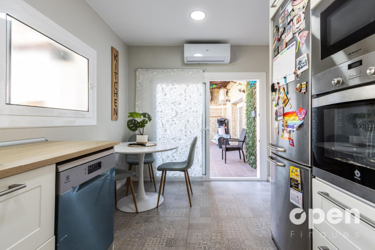 Marinel.lo Bosch, Cementiri Vell