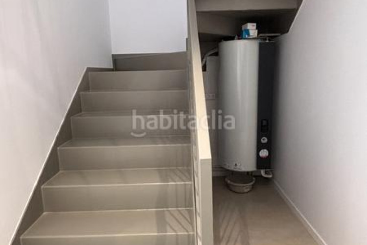 Casa en carrer de las navas de tolosa 87 exclusiva casa a estrenar con piscina privada en Terrassa