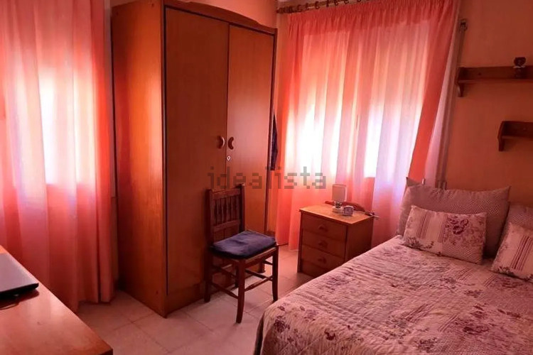 Casa independiente en calle de la Mare de Déu de la Fuencisla
