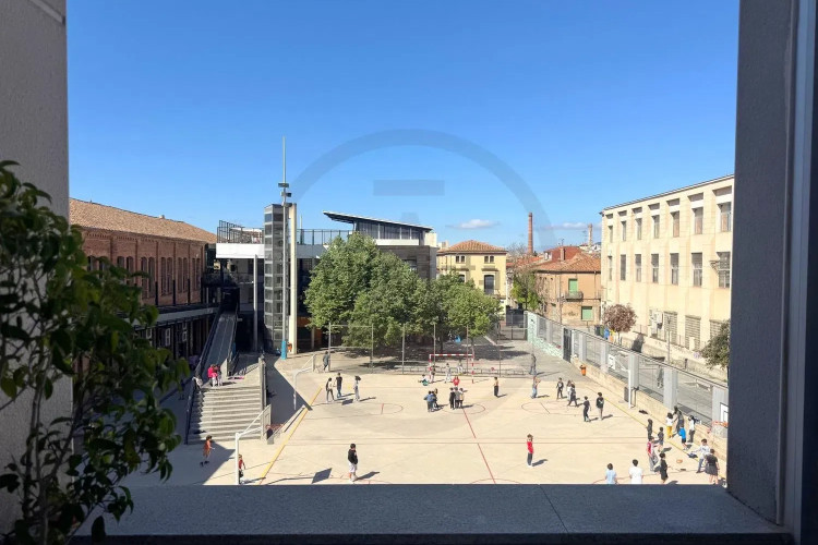 Piso en plaza del Vapor Ventalló