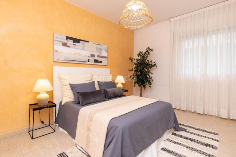 Planta baja en calle de galileu 341 jardí privat amb espai verd únic i amb pàrquing en Terrassa