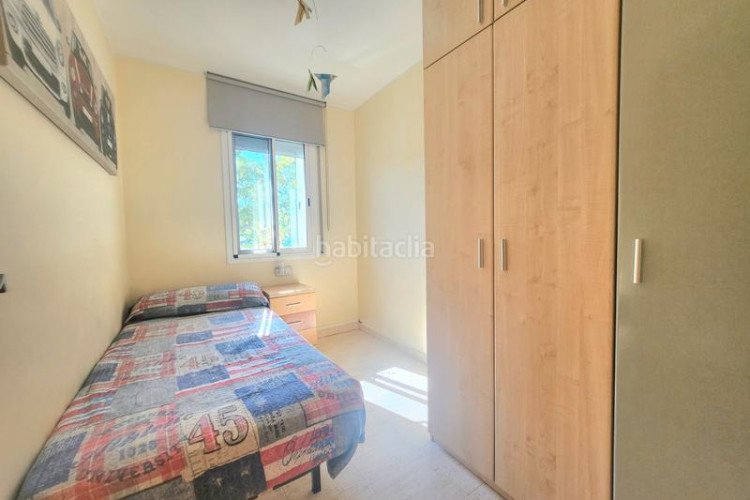 Piso 3 dormitorios, piscina, parking y trastero en Terrassa