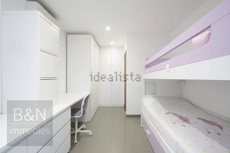 En exclusiva: planta baja con alma de hogar, gran terraza y parking en un entorno tranquilo rodeado