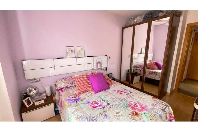 Piso  seminuevo en venta tocando avda. de barcelona de 35m construidos. en Terrassa