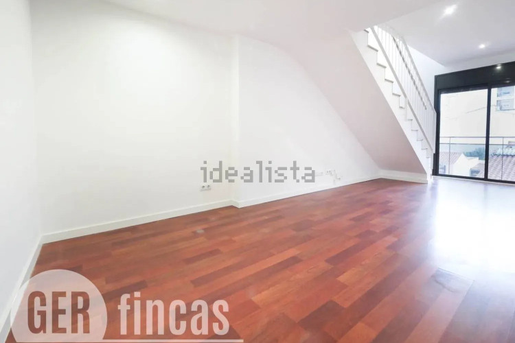 Dúplex en calle de Menéndez y Pelayo