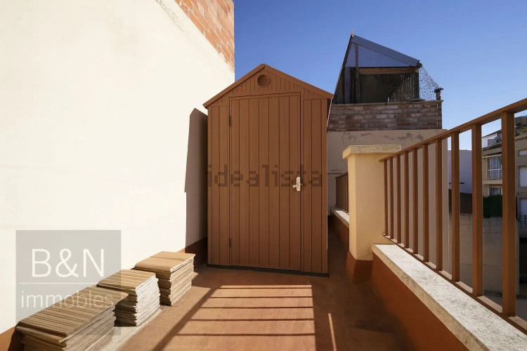 Una planta baja con alma de hogar y dos terrazas que te invitan a disfrutar de la vida