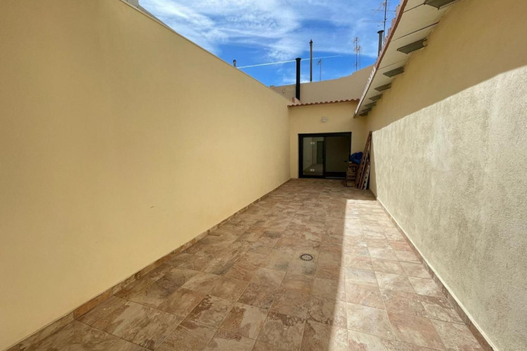 Carrer de l'Infant Martu00ED, Ca n'Aurell