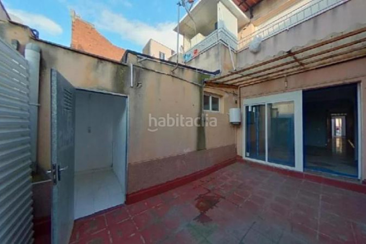 Piso ¡espacioso piso , ideal para familias! en La Maurina Terrassa