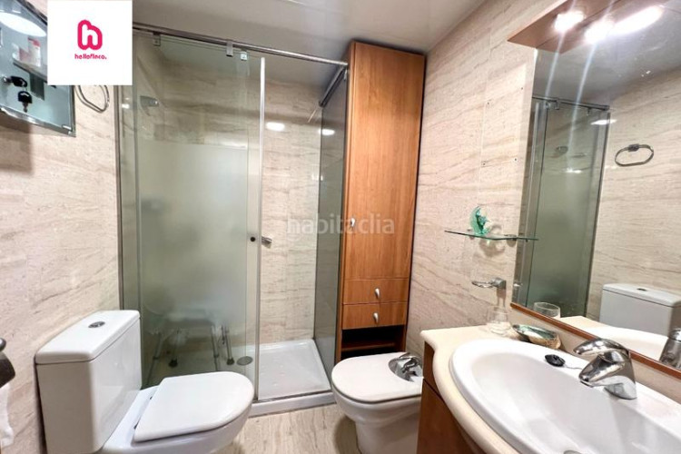 Piso  de 3 habitaciones con 2 balcones y vistas al parque sant jordi en Terrassa