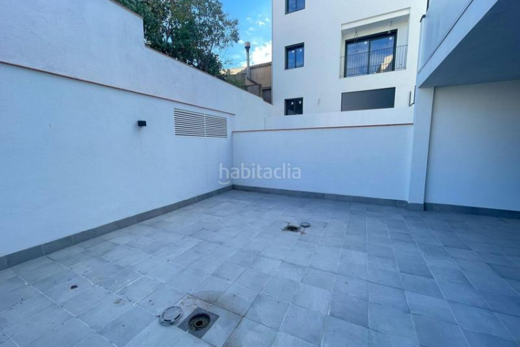 Planta baja  en venta en sant pere, 4 dormitorios. en Terrassa