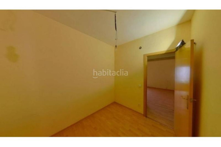 Piso  en venta en escola industrialplaça de catalunya en Terrassa