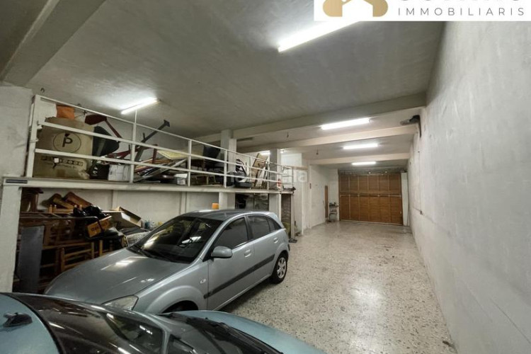 Casa adosada casa en las arenas con piscina en Les Arenes - La Grípia - Can Montllor Terrassa