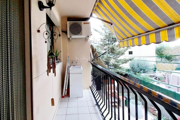 Casa adosada  en venta en la grípia en Terrassa
