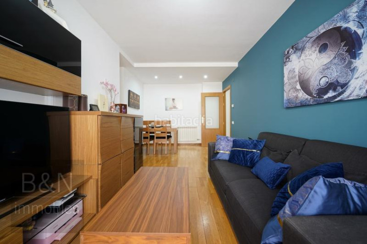 Piso te vas a enamorar de su carácter! amplio, luminoso, con zona comunitaria y plaza de párquing con trastero en Terrassa