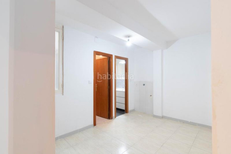 Piso reformado, listo para entrar a vivir, 3 habitaciones en Terrassa