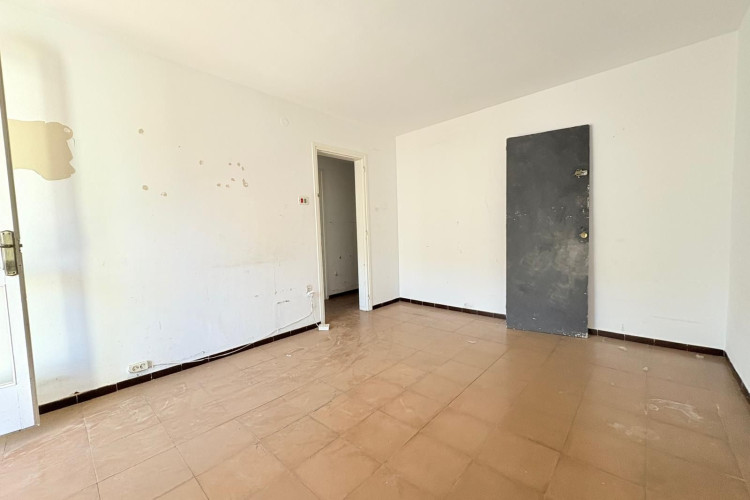 Vallparadu00EDs - Antic Poble de Sant Pere