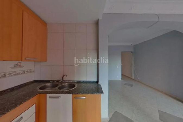 Piso ¡espacioso piso , ideal para familias! en La Maurina Terrassa