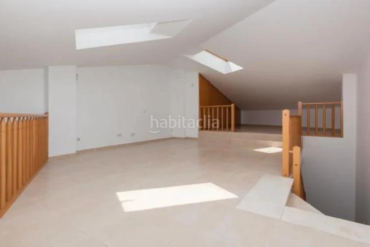 Piso errassa (barcelona). "okupado" (no se puede visitar ni hipotecar). en Terrassa